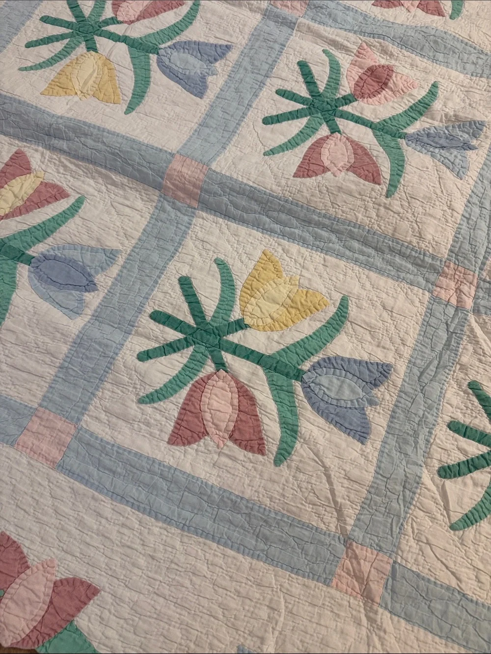 Vintage Pastel Floral Patchwork Quilt - White, Pink, Blue, Yellow, Green - Picture 2 of 3